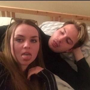 Meet your Posher, Maxwell